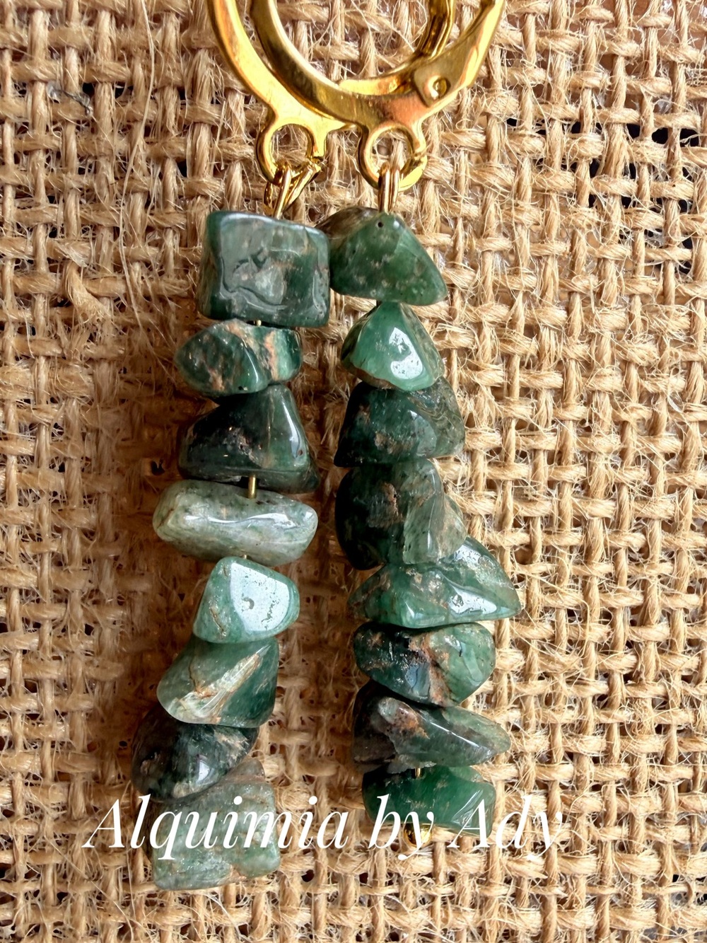 Alquimia Green Stone Chip Drop Earrings in Gold